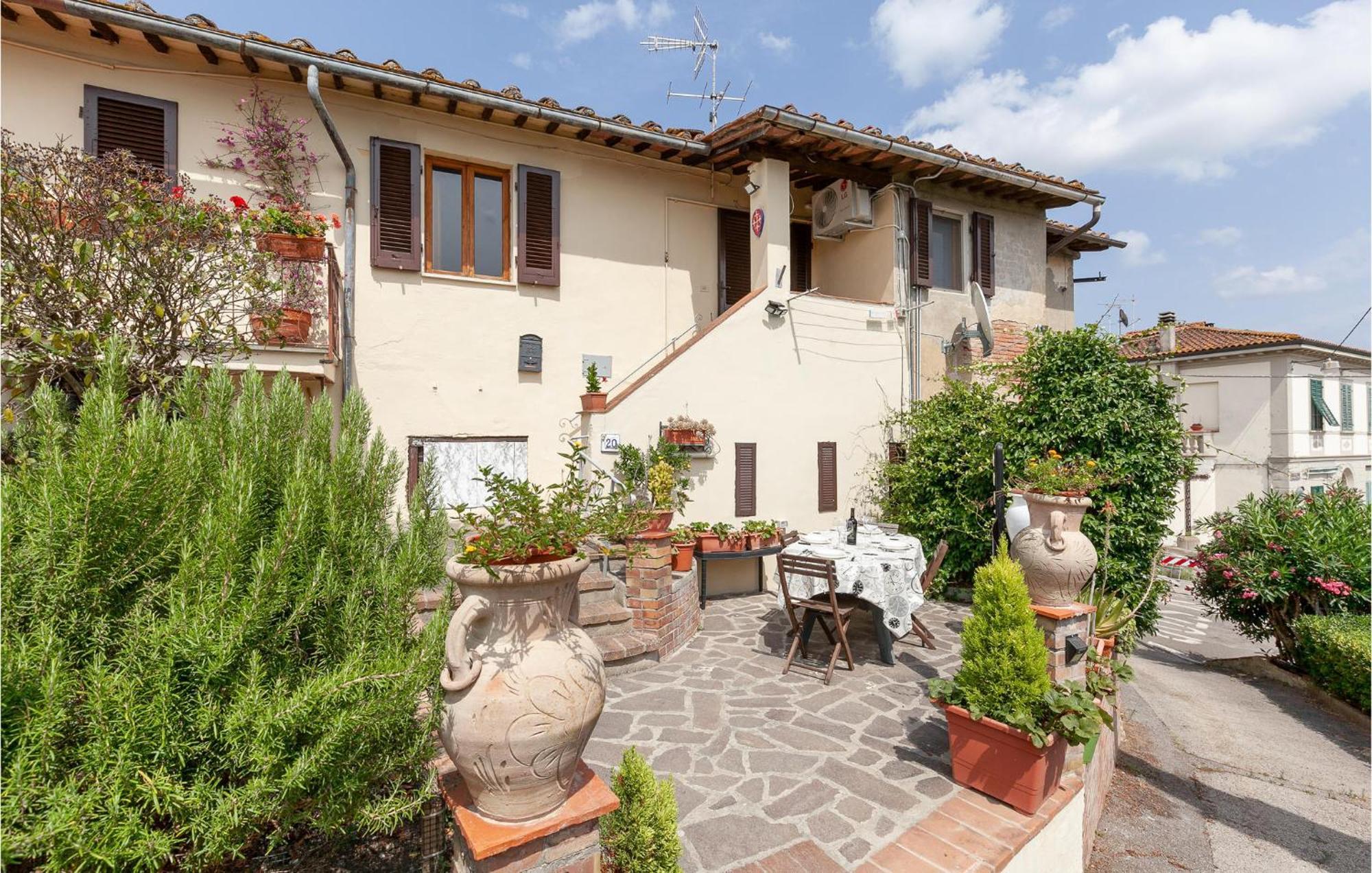 Awesome Home In Montefoscoli With Wifi Экстерьер фото